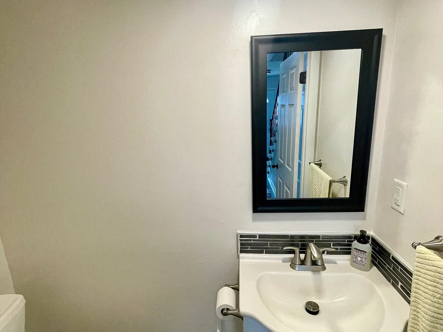 3 bed, 1496 sqft, $3,000 — Photo 4