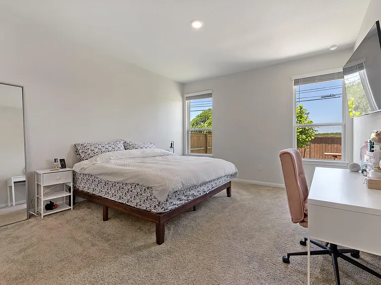 8306 Haflinger Dr — Photo 10
