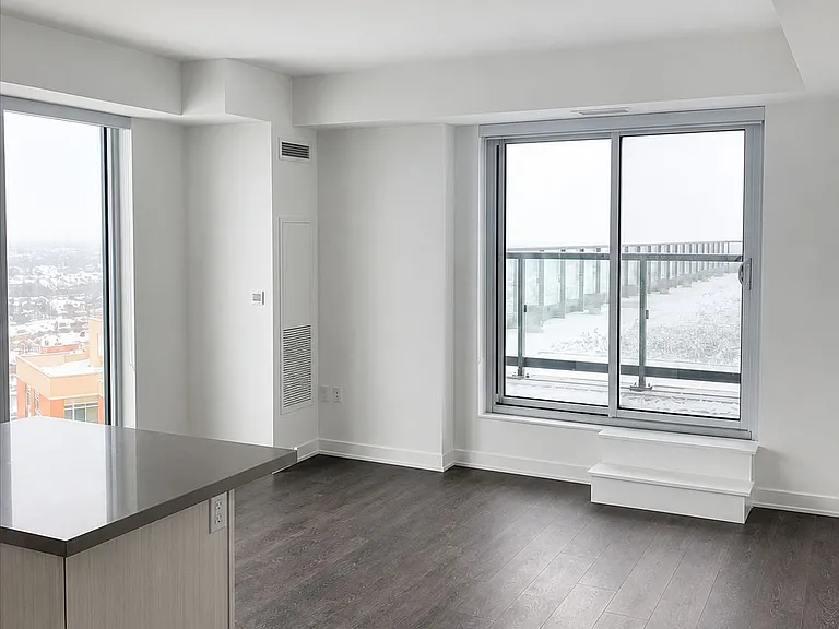 85 Oneida Cres #1704 — Photo 3