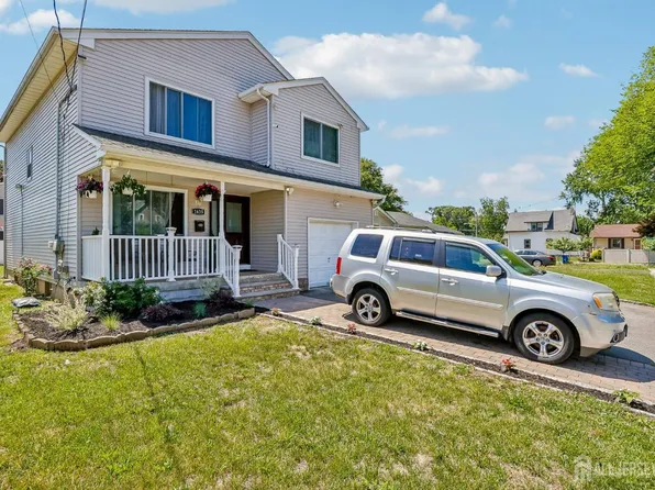 1635 Mabel St, Piscataway, NJ 08854