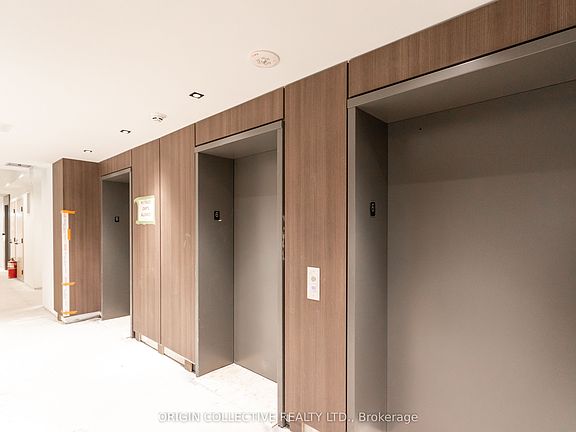 2nd image of 1035 Southdown Rd #605