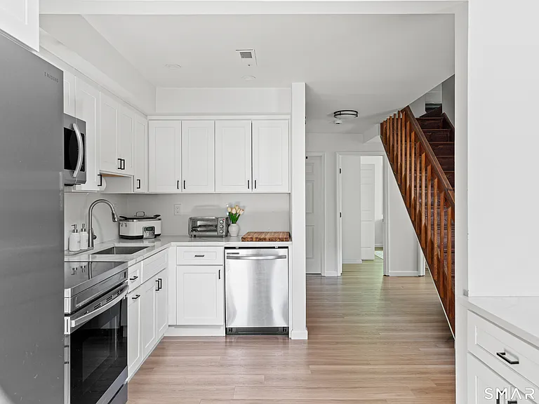 500 Glendale Ave #6 — Photo 34