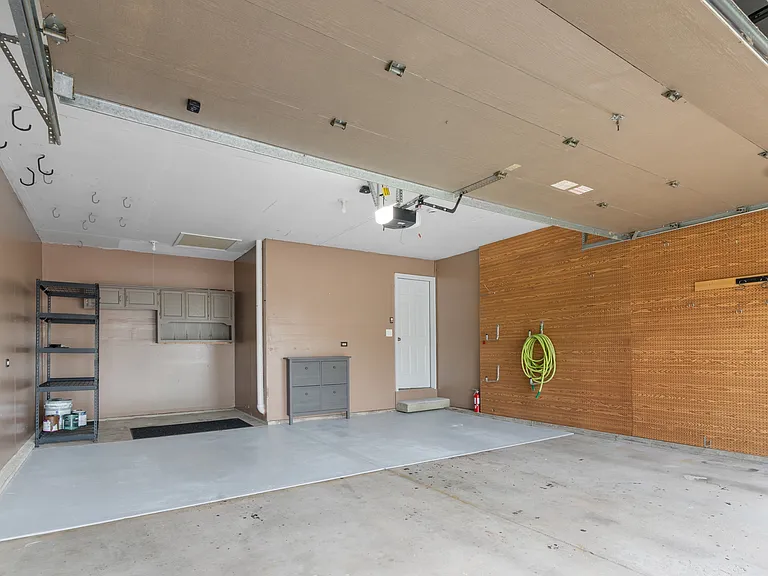 1715 Chestnut Hill Rd — Photo 21