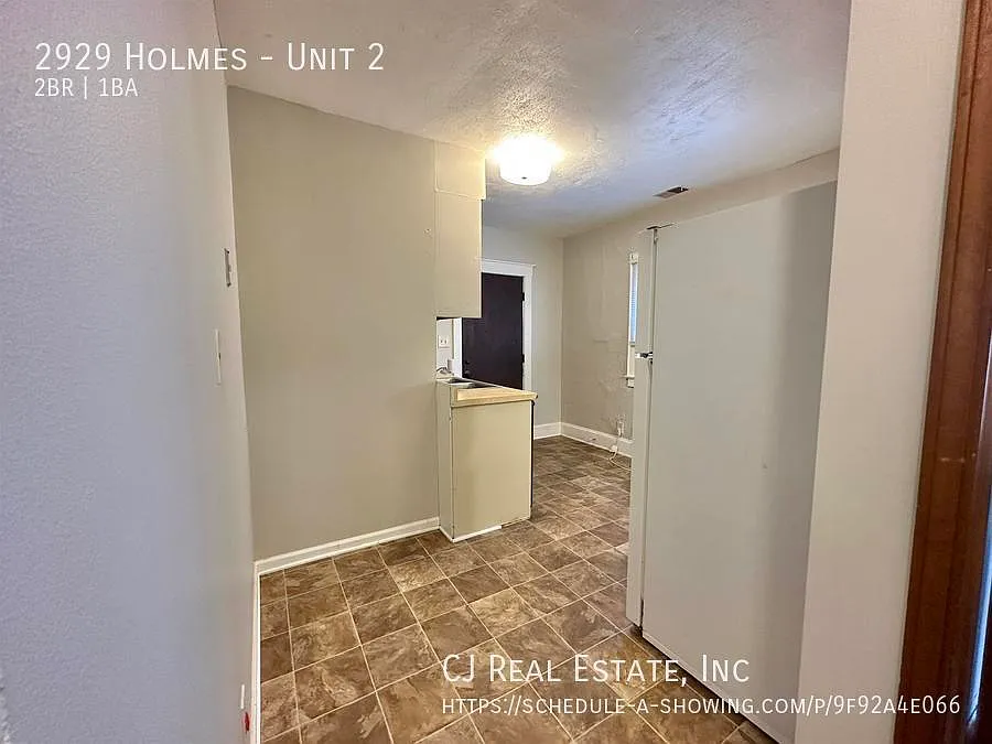 2 bed, $925 — Photo 4