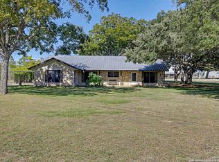 307 Us Highway 87 W, Stockdale, TX 78160