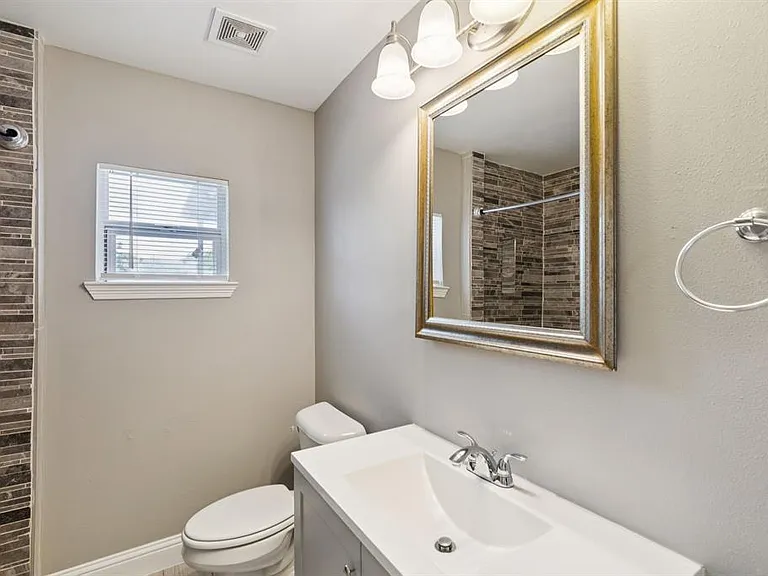 3222 Inwood Rd — Photo 16