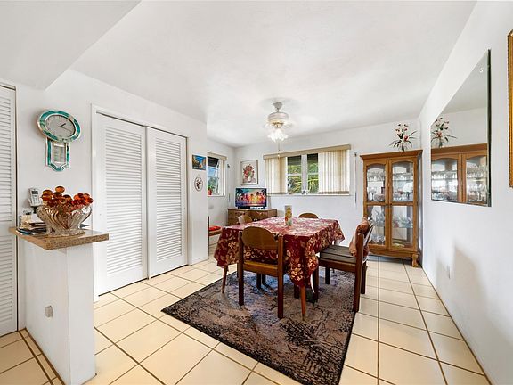 4th image of 2115 NE 37th Drive #239