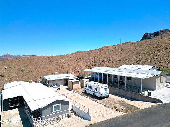 4th image of 2863 Hillcrest Dr