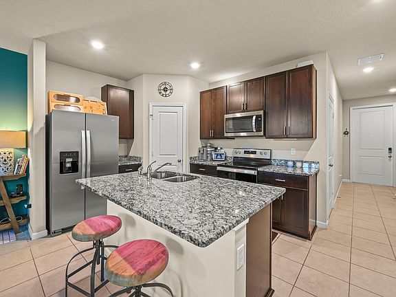 5th image of 1624 Lindley Street