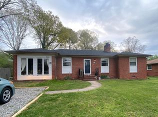 6330 Glyndon Ln, Richmond, VA 23225