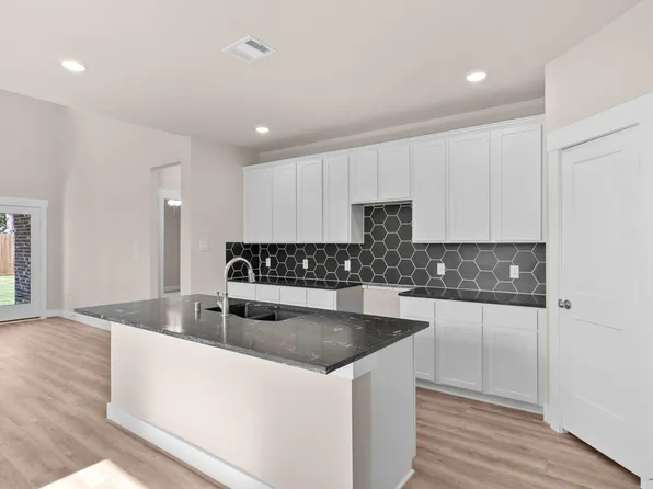 21443 Gazania Daisy Ln, Tomball, TX 77377