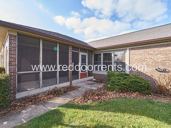 2nd image of 1702 Sycamore Dr