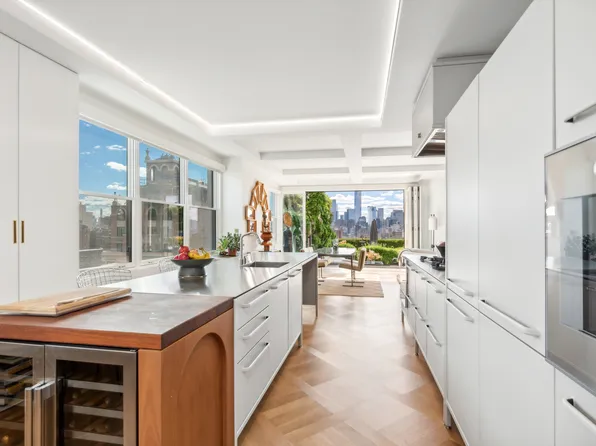 65 West 13th Street image 6 of 25