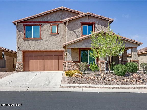 2nd image of 1093 E Silver Ray Dr