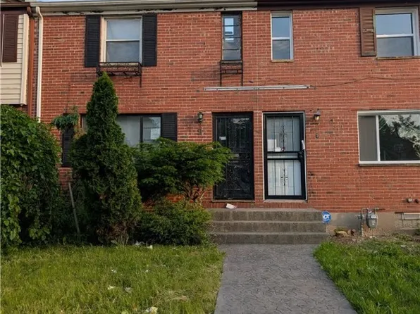 9 Bennett Village Ter, Buffalo, NY 14214