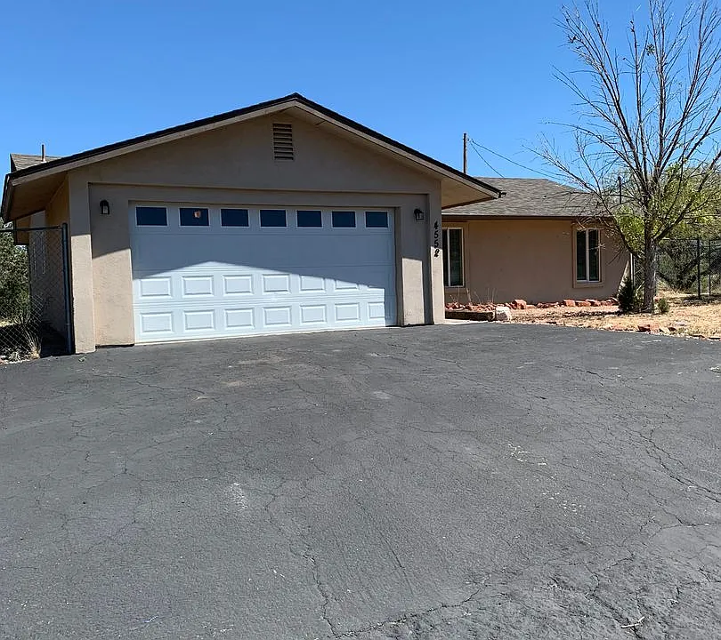 4552 E Ghost Rider Way