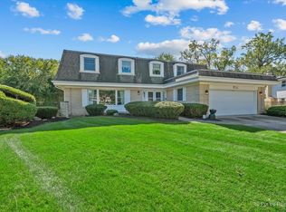 613 Glenn Ct, Schaumburg, IL 60193