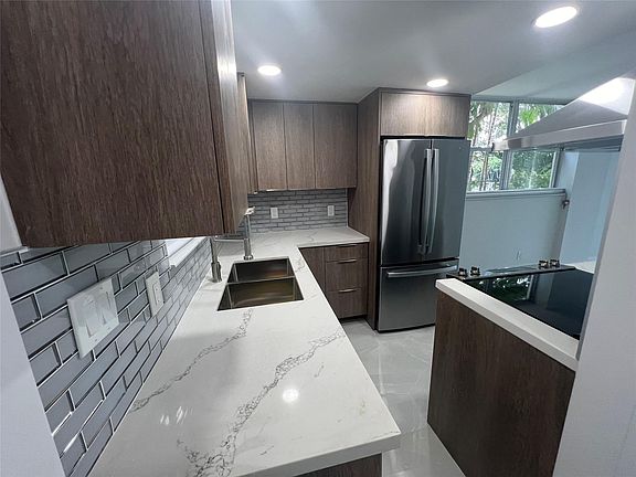 2nd image of 1777 SE 15th Street #101