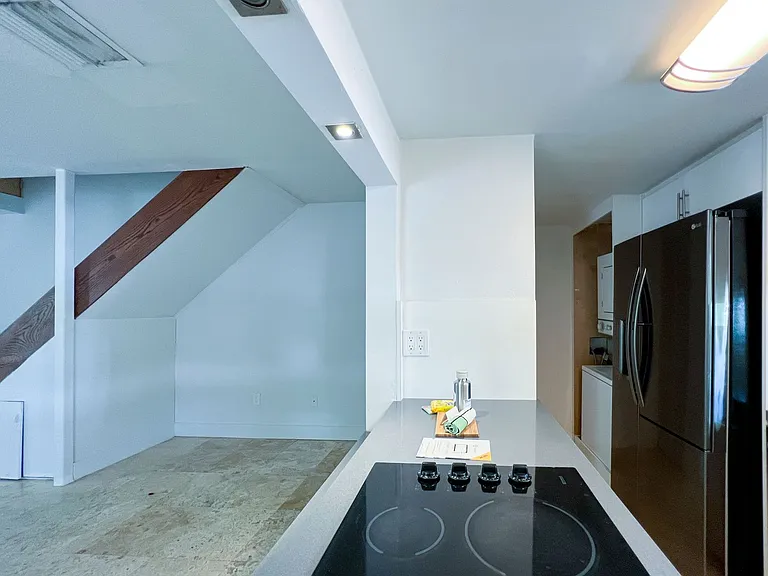 2900 Bird Ave — Photo 42