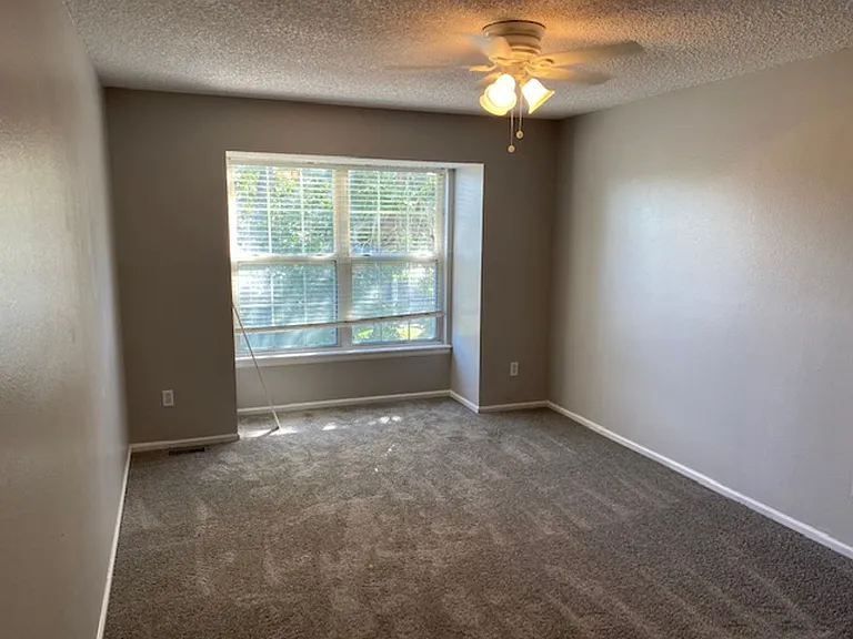 8393 W 90th Pl — Photo 16