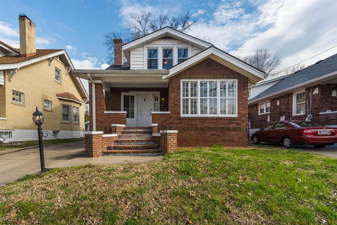 858 Fetter Ave photo 1