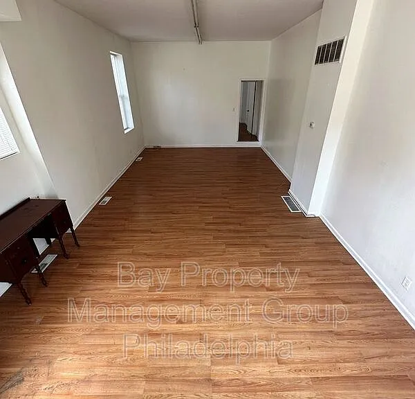 341 W Girard Ave #COMMERCIAL — Photo 9