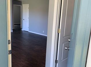 17W246 Elder Ln, Oakbrook Terrace, IL 60181