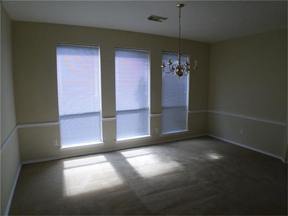 4th image of 21422 Willow Glade Dr