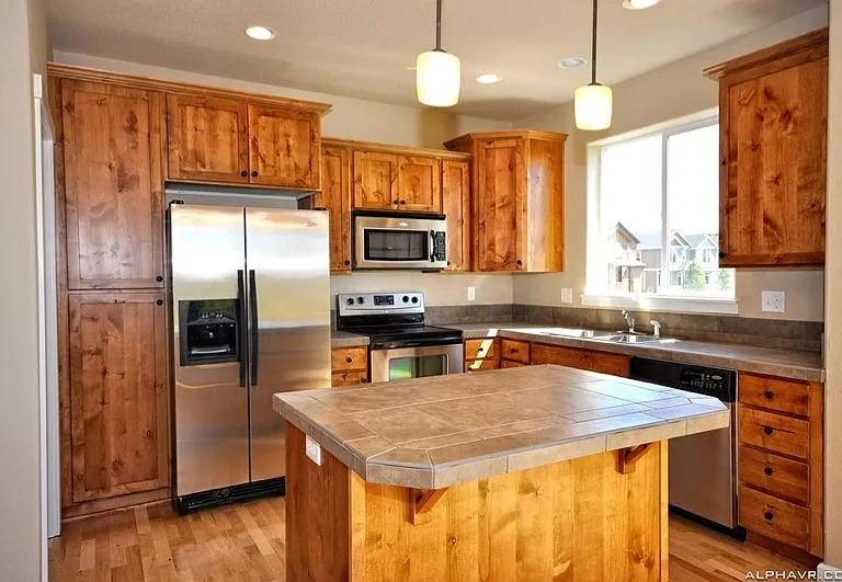 16275 SW Gage Ln — Photo 1
