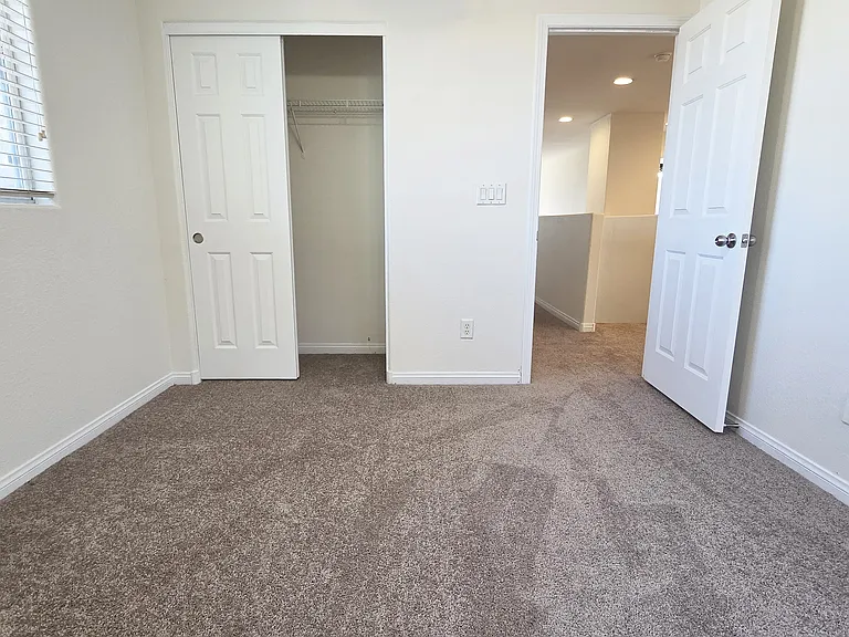 5516 Grey Pointe St — Photo 22