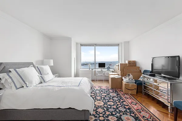 Rented by Compass | media 26