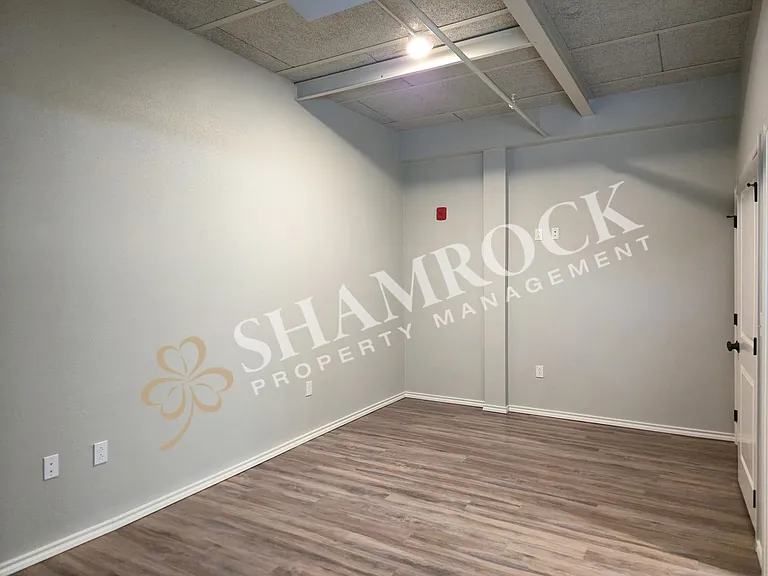 701 N New Rd #201 — Photo 9
