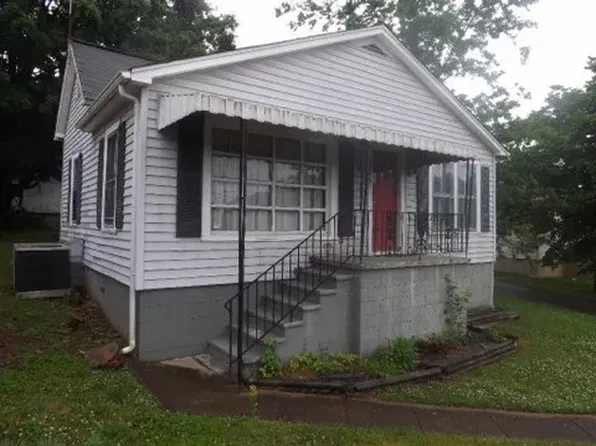 3915 Martel Rd, Lenoir City, TN 37772