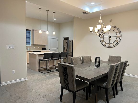 4th image of 6220 Arman Dr