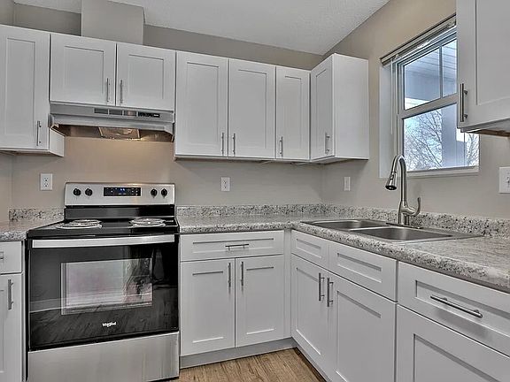 2nd image of 287 Frenn Ave #287