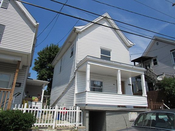 2nd image of 607 Grove St