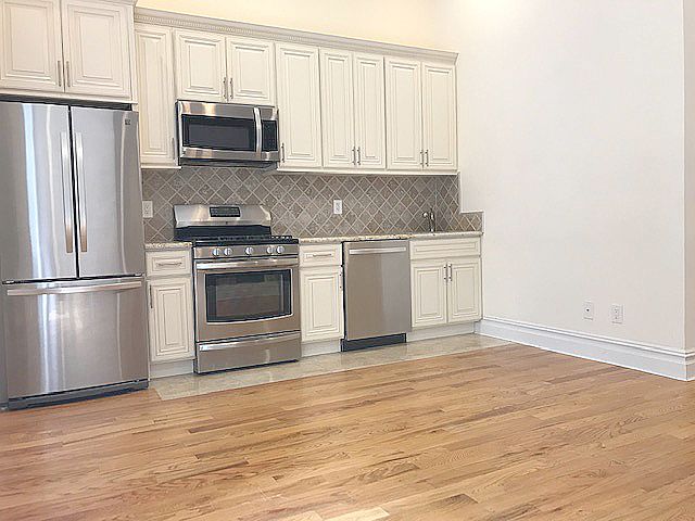 1st image of 106 W 80th St APT 1R