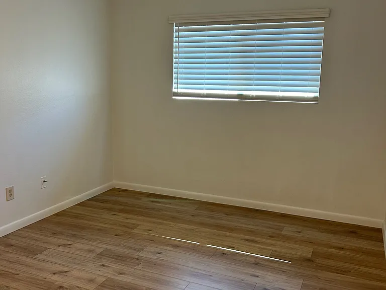 180 Bradshaw Dr #15 — Photo 18