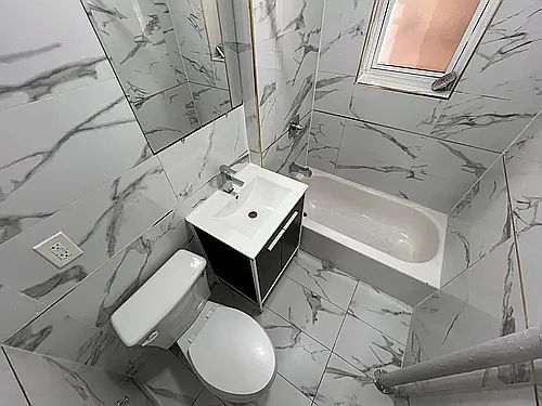 4th image of 121 Roosevelt Ave #4A
