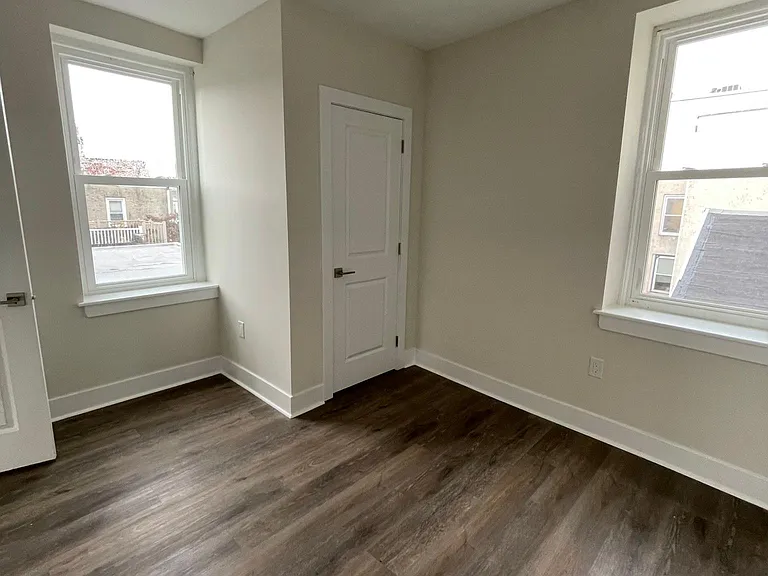 507 Christian St — Photo 40