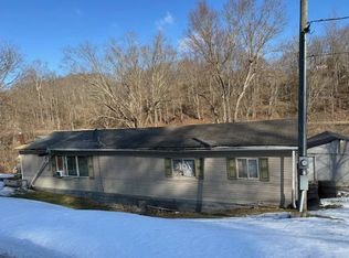 132 Adrian School Rd, Buckhannon, WV 26201