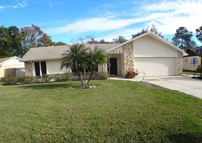 1st image of 218 Cambridge Dr