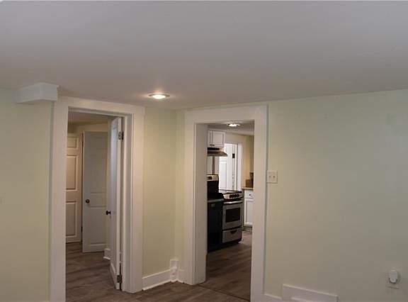 4th image of 7701 Jeannette St #C1