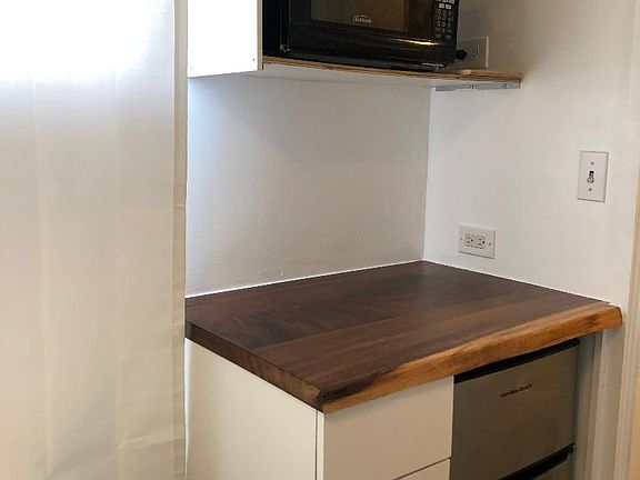 MEAL PREP AREA