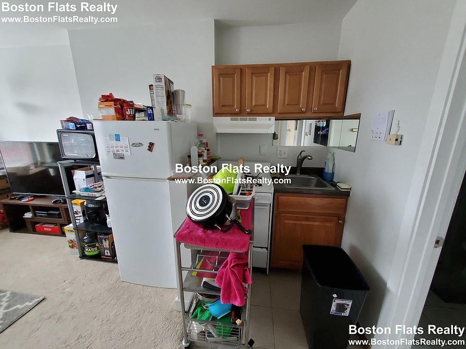 2nd image of 548 Columbus Ave #66