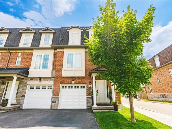 2220 Queensway Dr #4, Burlington, ON L7R 0E7
