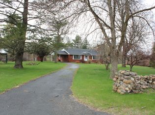 69 Mace Chasm Rd, Keeseville, NY 12944