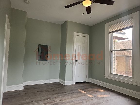 4th image of 1015 Woodland Ave APT 4