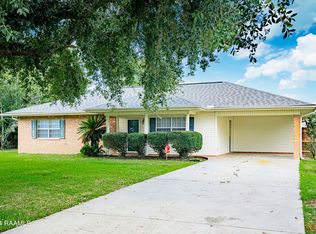 1611 Cottonwood Dr, New Iberia, LA 70560