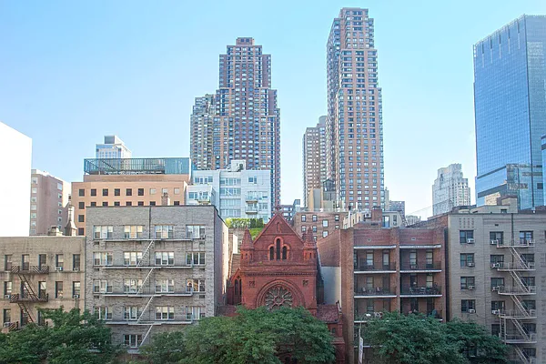 Sold by Keller Williams NYC | media 8